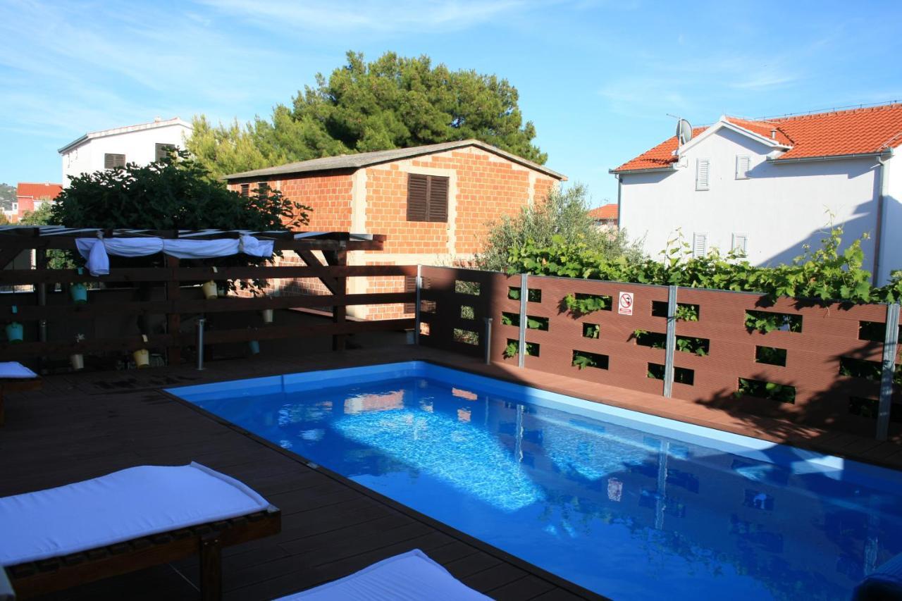 Apartmani Mia Trogir Exterior photo