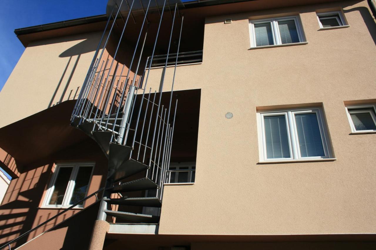 Apartmani Mia Trogir Exterior photo