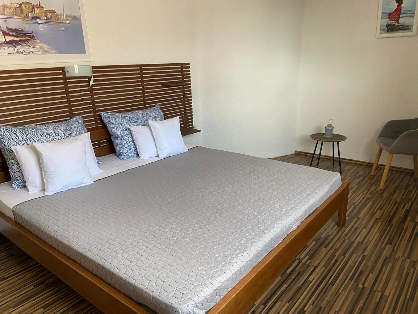 Apartmani Mia Trogir Exterior photo