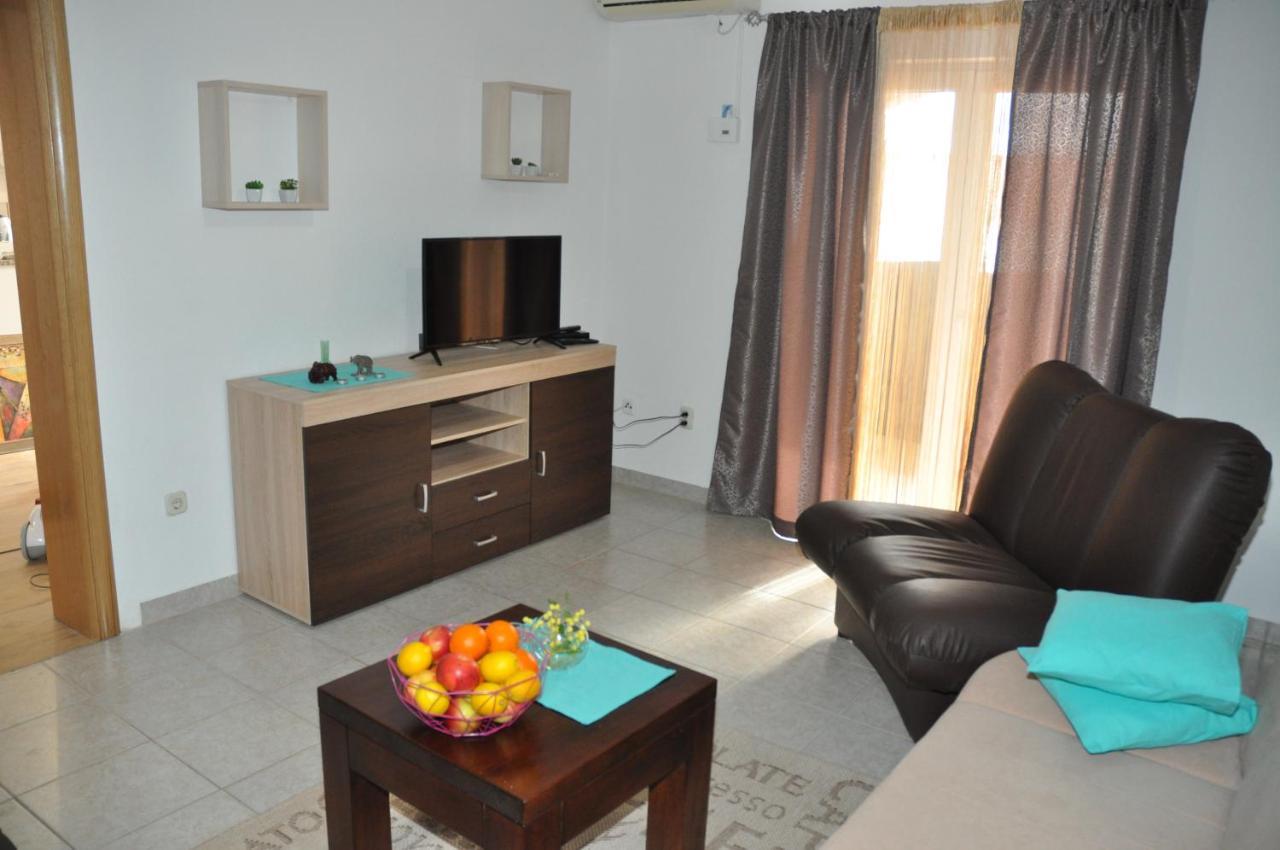 Apartmani Mia Trogir Exterior photo